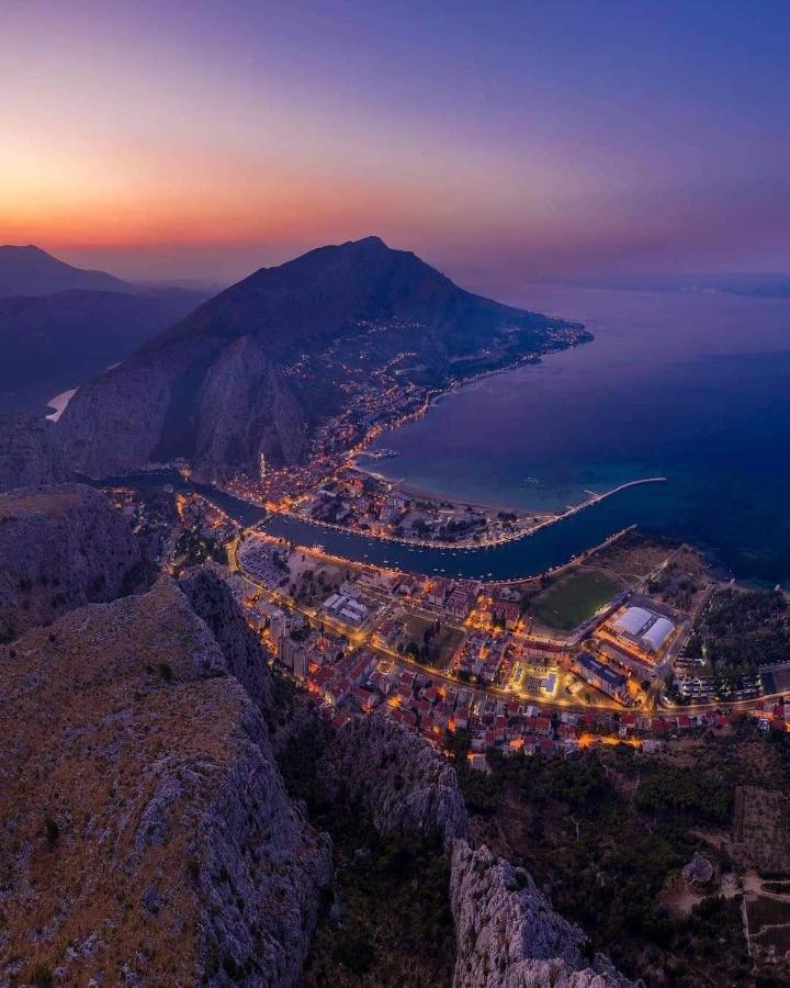 Amazing Sea View Apartment Omis Exterior photo